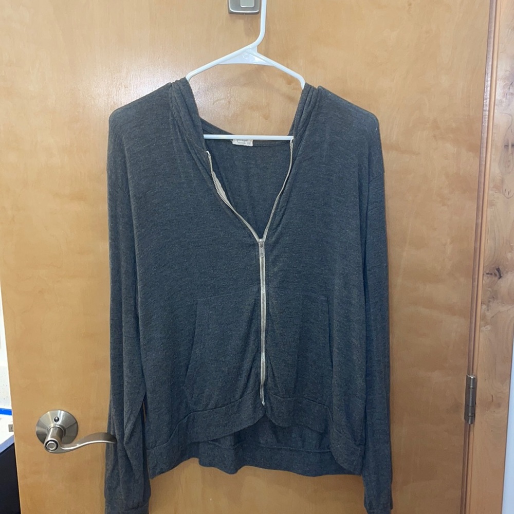 Brandy Melville zip up